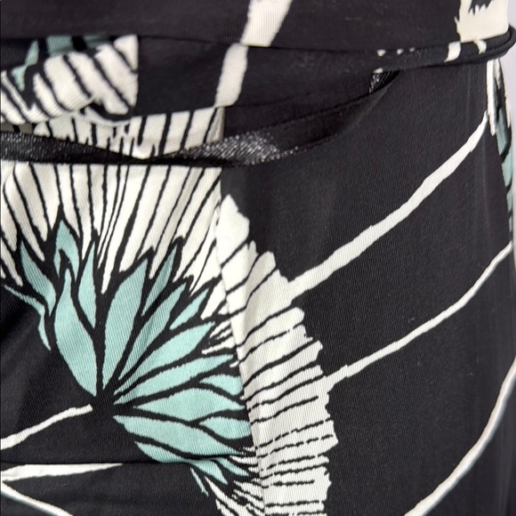 BCBGMaxAzria Elegant Black and White Maxi Dress Size L - Picture 10 of 11